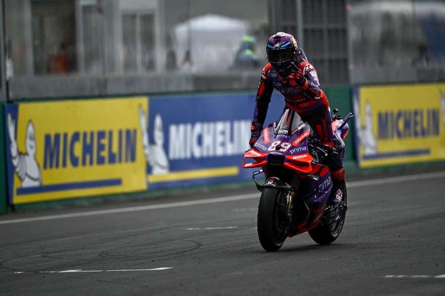 Jorge Martín viert zijn overwinning op het Bugatti-circuit in Le Mans