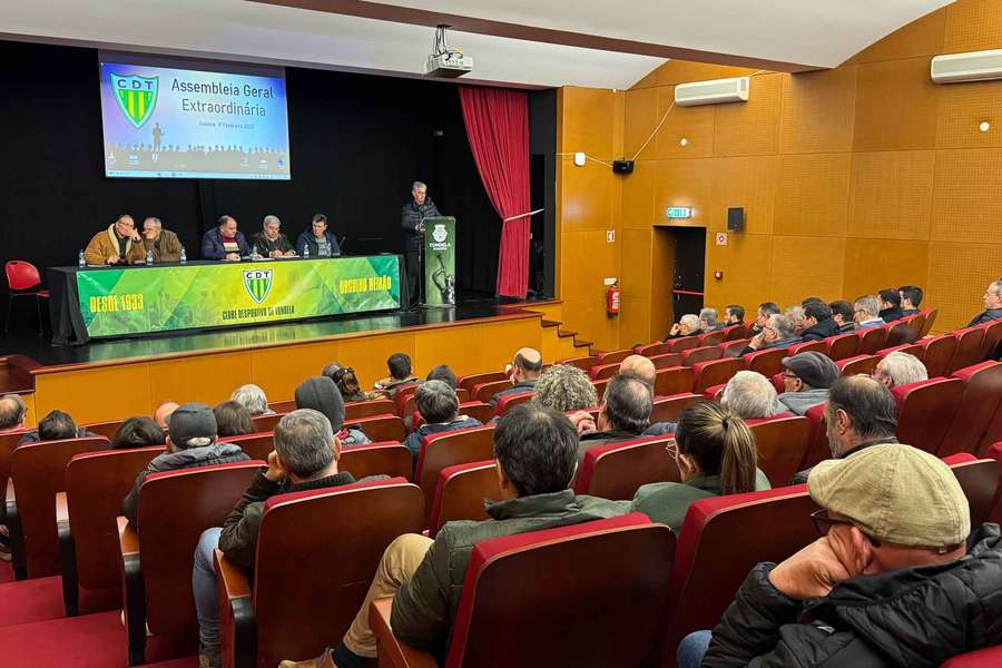 Tondela é líder da Liga 2