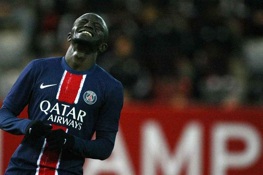 Mahamadou Sangaré troca PSG pelo Manchester City a custo zero