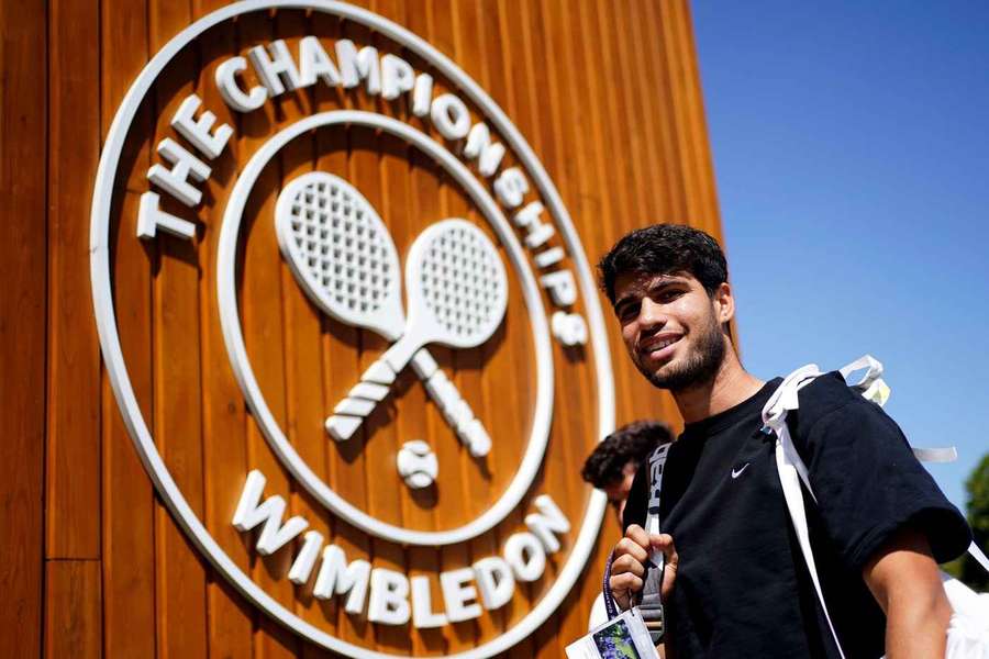 Carlos Alcaraz walczy o trzeci tytuł Wimbledonu z rzędu. Na jego drodze stanie Jannik Sinner
