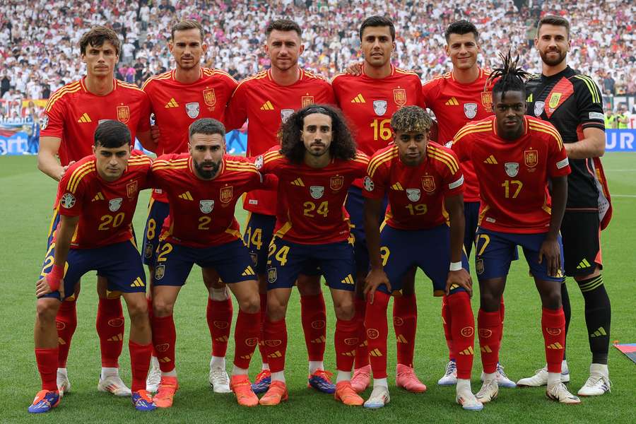 Espanha luta por um lugar na final do Europeu