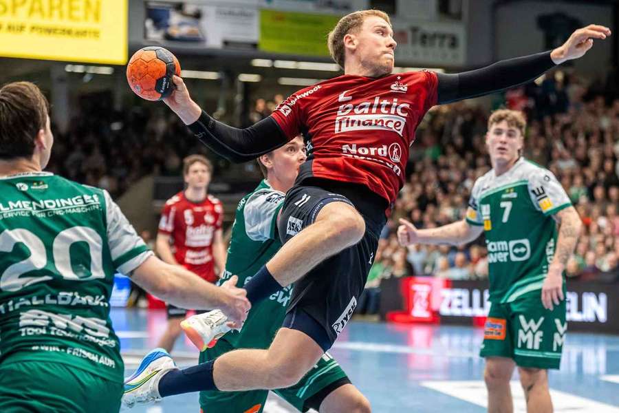 Die SG Flensburg-Handewitt bleibt in der Spitzengruppe der Handball-Bundesliga
