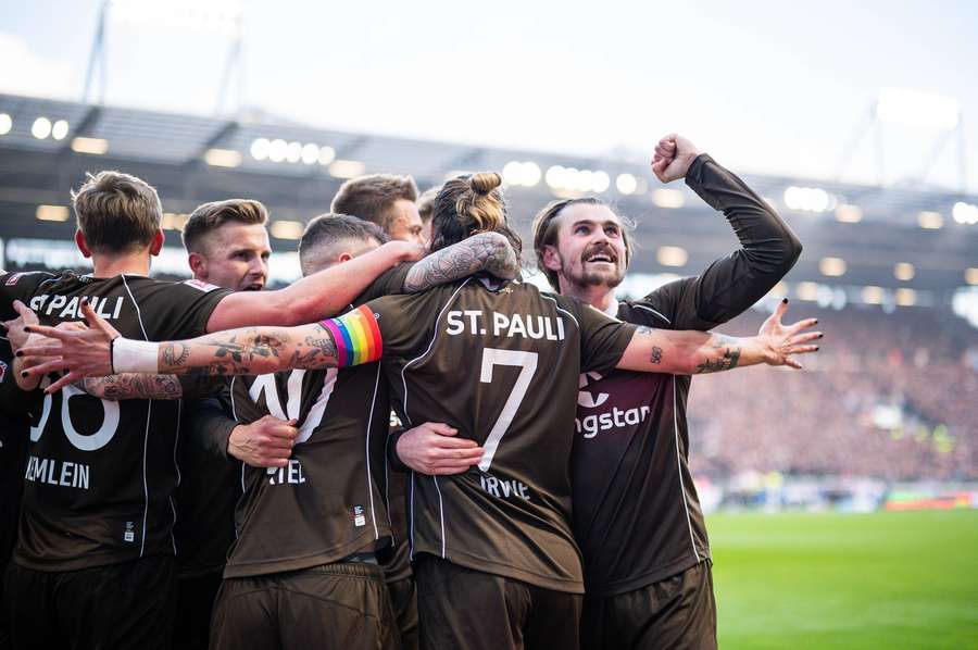 Der FC St. Pauli wird im kommenden Jahr wieder in der Bundesliga spielen.