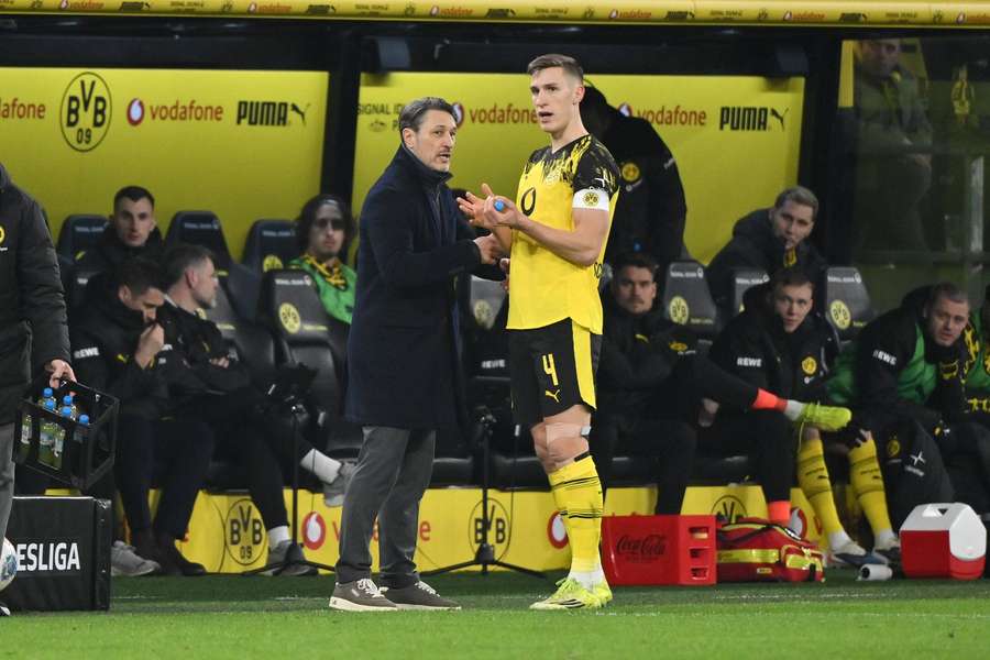 Dortmund duo Schlotterbeck and Kovac slam referee for red card in Atalanta defeat Dortmund duo Schlotterbeck and Kovac slam referee for red card in Atalanta defeat