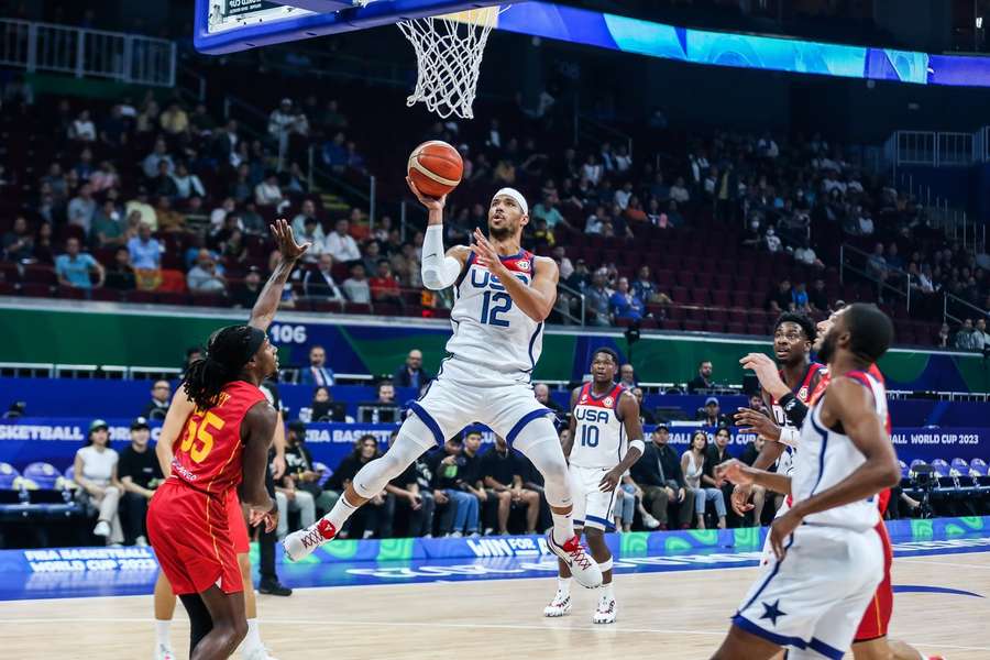 USA were forced to work against Montenegro
