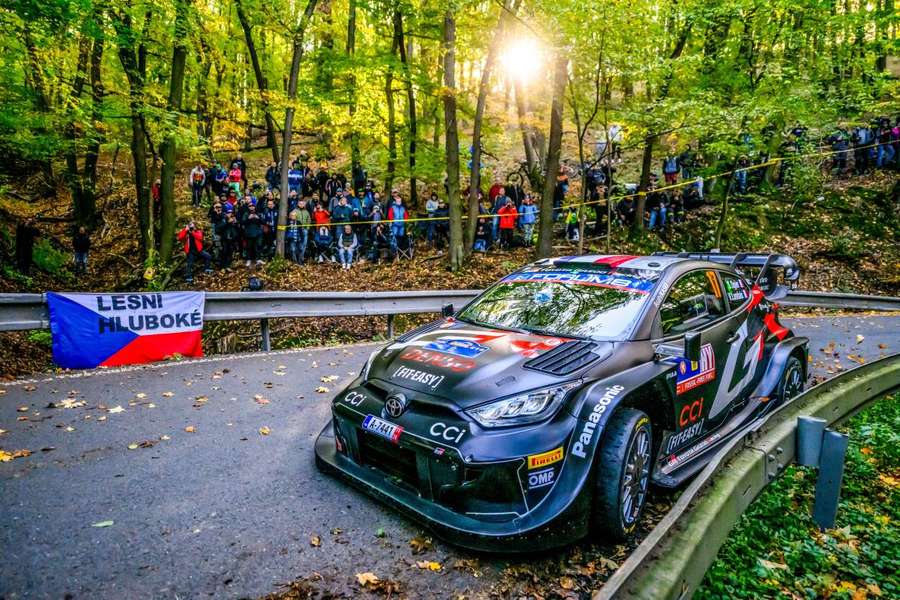 Ogier teve um ótimo começo na República Checa