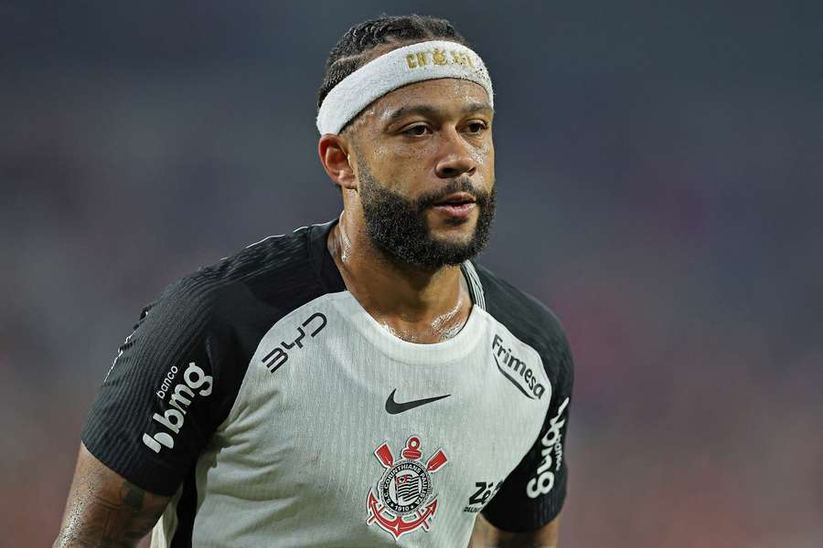 Memphis Depay está cada vez mais próximo de permanecer no Corinthians Memphis Depay está cada vez mais próximo de permanecer no Corinthians