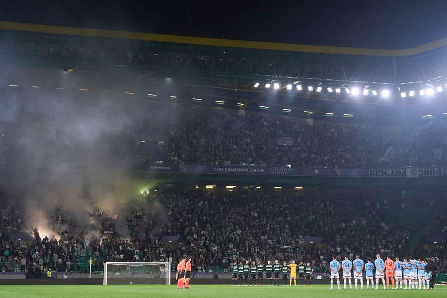 Em causa a partida entre o Sporting e o Manchester City