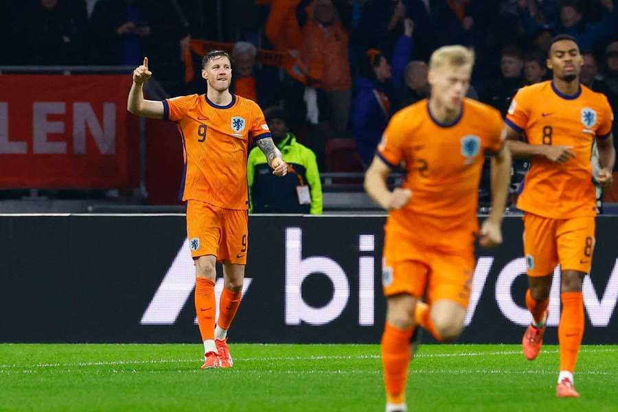 Wout Weghorst celebrates after his goal