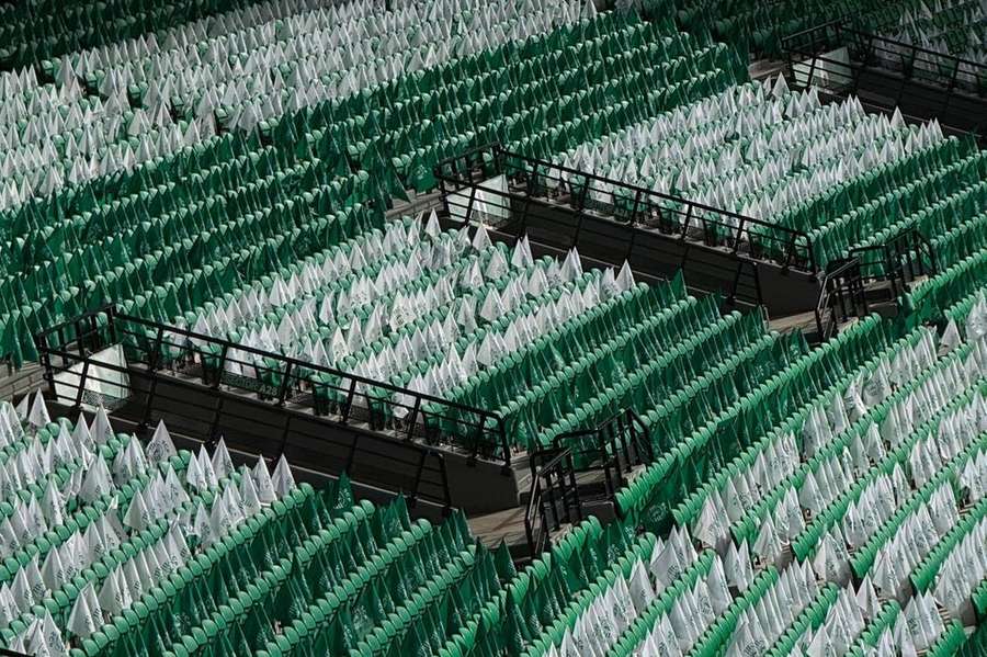 Leões tentou recuperar pontos em jogo em atraso