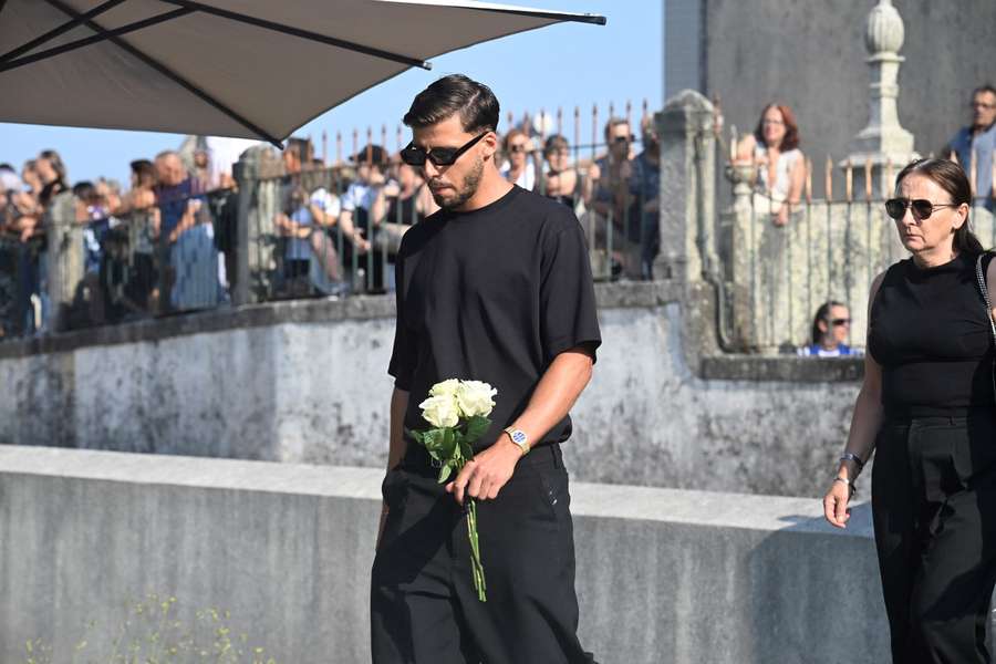 Rúben Dias est présent
