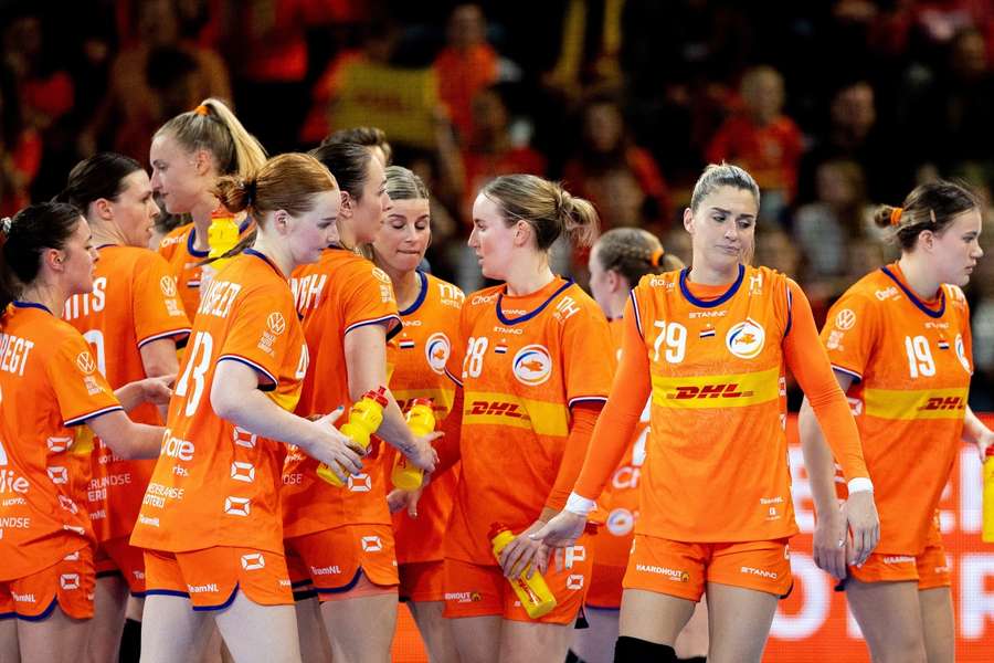 De Nederlandse handbalsters gaan in Torrevieja proberen zich te plaatsen voor de Olympische Spelen