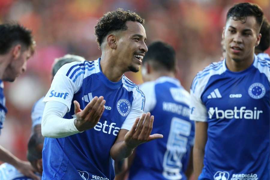 Matheus Pereira brilhou em Sport x Cruzeiro