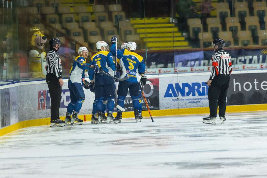 Humenné využilo výhodu domáceho ľadu.