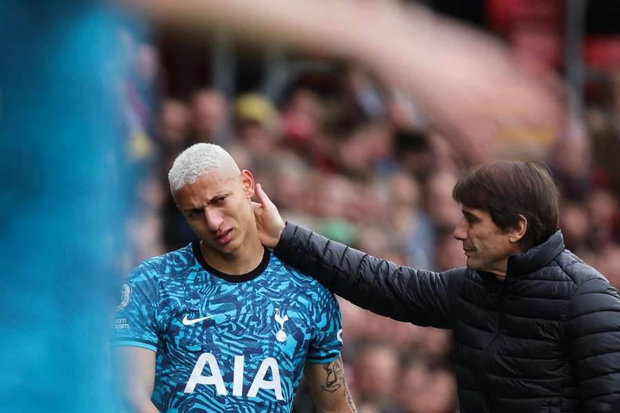 Tottenham está em 4° lugar na Premier League