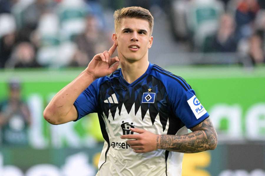 Agent pushed about Barcelona interest in Spurs defender Vuskovic