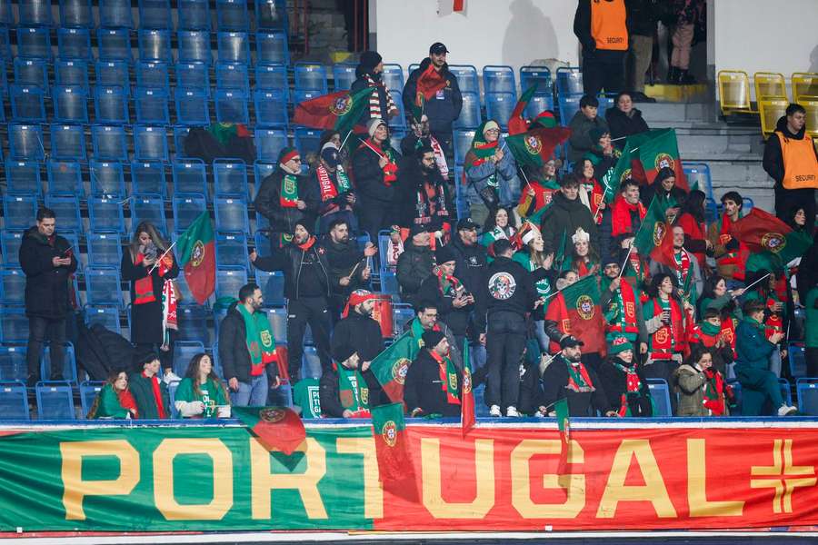 Apoio dos portugueses em Teplice Apoio dos portugueses em Teplice