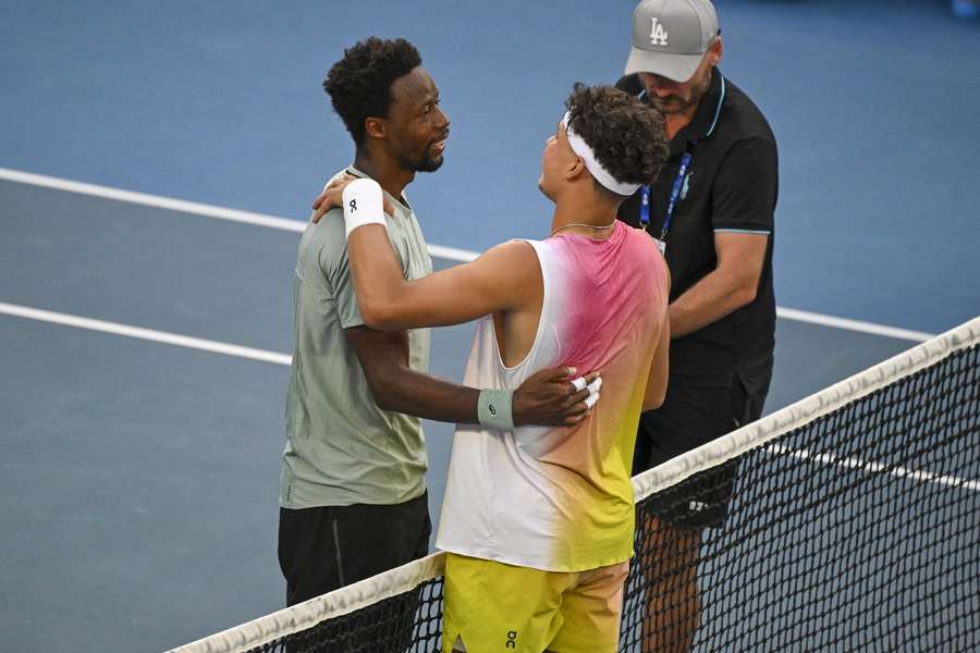 Gael Monfils was forced to retire against Ben Shelton Gael Monfils was forced to retire against Ben Shelton