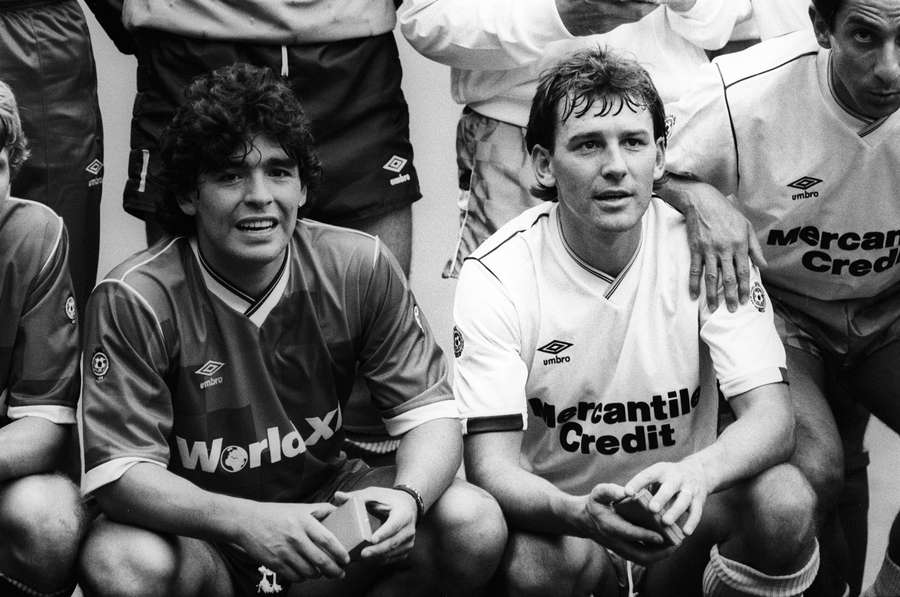 Diego Maradona and Bryan Robson before the Football League v Rest of the World football match at Wembley, 8th August 1987.
