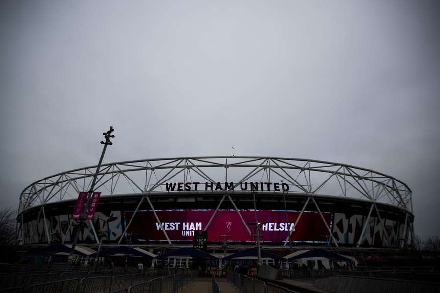Aftrap van West Ham - Chelsea is om 17.30 uur