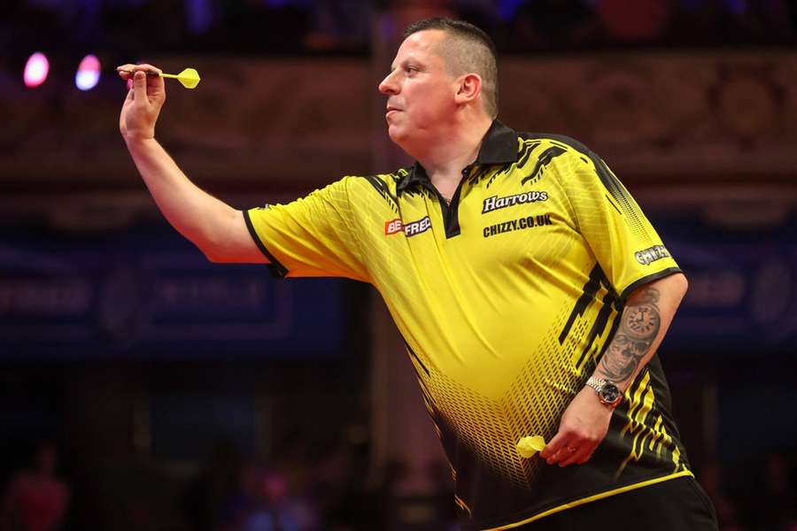 Chisnall won de finale met 8-7 van Chisnall