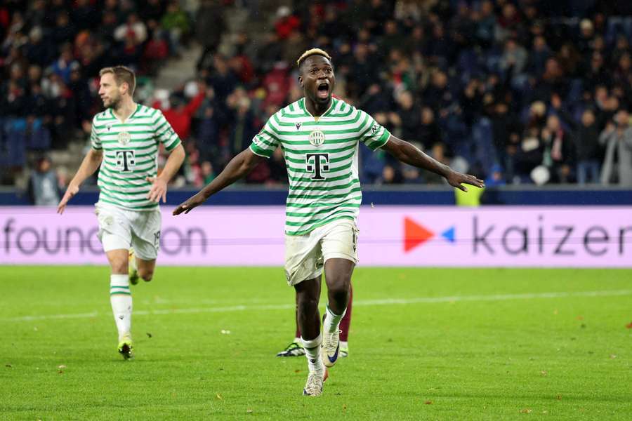 Dele festeggia il 3-1 del Ferencvaros