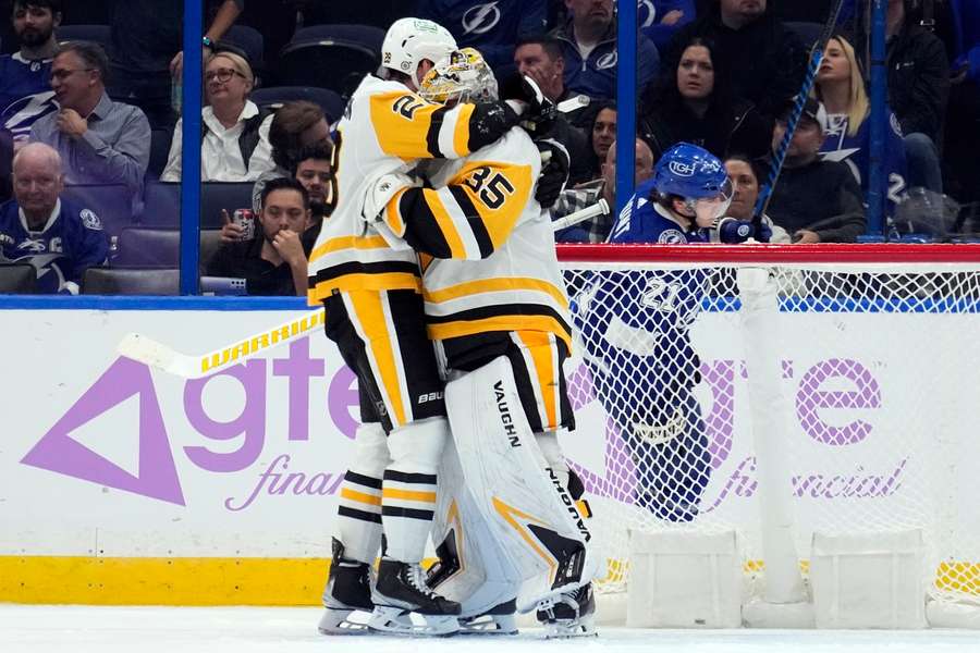 Tristan Jarry je vůbec prvním brankářem Pittsburghu, který v historii NHL vstřelil gól.