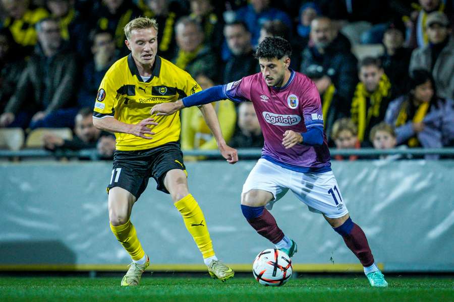 Manuel Pozo marcou o golo da vitória do Torreense na estreia do "Orgulho do Oeste" na Liga Europa, ante o Lillestrom (1-2) Manuel Pozo marcou o golo da vitória do Torreense na estreia do "Orgulho do Oeste" na Liga Europa, ante o Lillestrom (1-2)