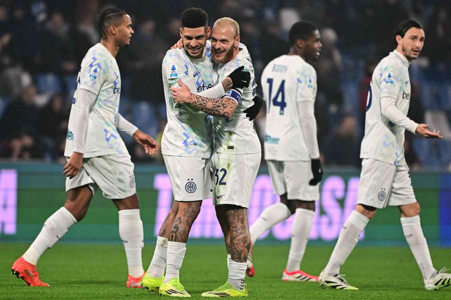 Fantastyczny występ Dimarco, czerwona kartka Maticia. Inter z Zielińskim demoluje Sassuolo