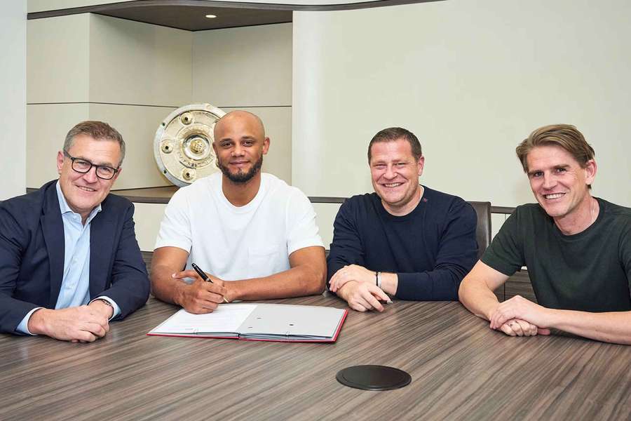 Kompany prodloužil do roku 2029.