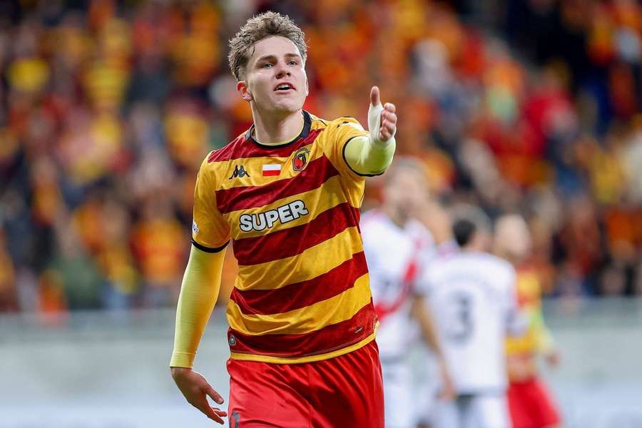 Oskar Pietuszewski deu nas vistas no Jagiellonia Bialystok Oskar Pietuszewski deu nas vistas no Jagiellonia Bialystok