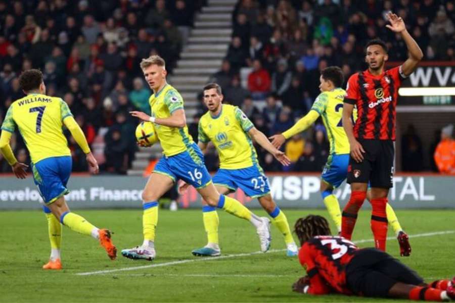 Forest score late equaliser to send Bournemouth into bottom three