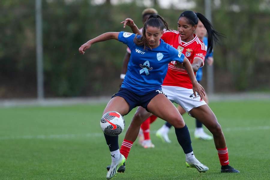 Marta Ferreira abre a porta ao estrangeiro