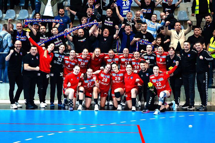 SCM Râmnicu Vâlcea a produs o mare surpriză şi s-a calificat la turneul Final Four al Cupei României la handbal feminin