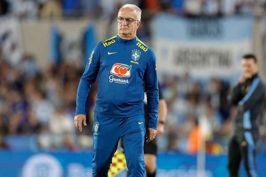Dorival deixou Seleção há pouco mais de um mês