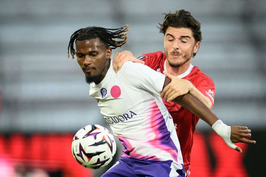 DONE DEAL: Coventry sign winger Yann Gboho from Toulouse DONE DEAL: Coventry sign winger Yann Gboho from Toulouse