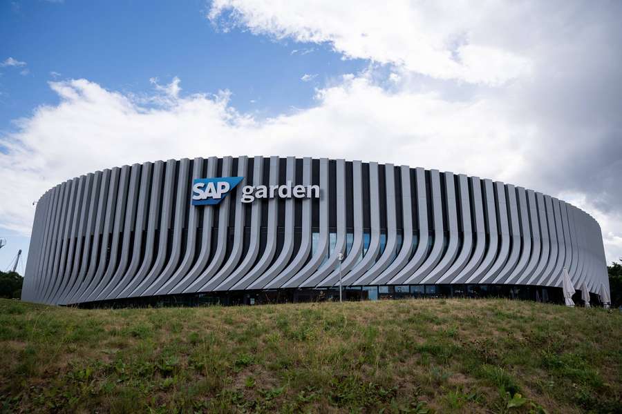 Im SAP Garden wird am Donnerstag (15:00 Uhr) der neue DEB-Bundestrainer vorgestellt Im SAP Garden wird am Donnerstag (15:00 Uhr) der neue DEB-Bundestrainer vorgestellt