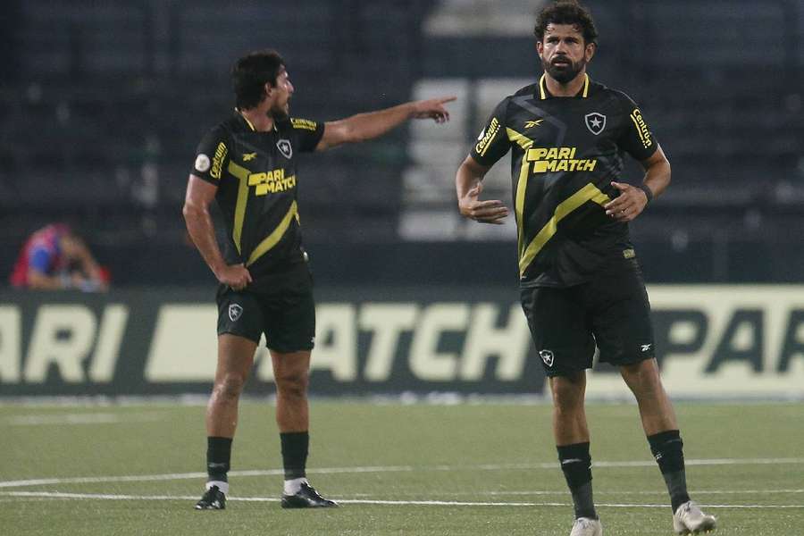 Diego Costa lamentou reta final catastrófica do Botafogo e disse que faltou maturidade ao elenco