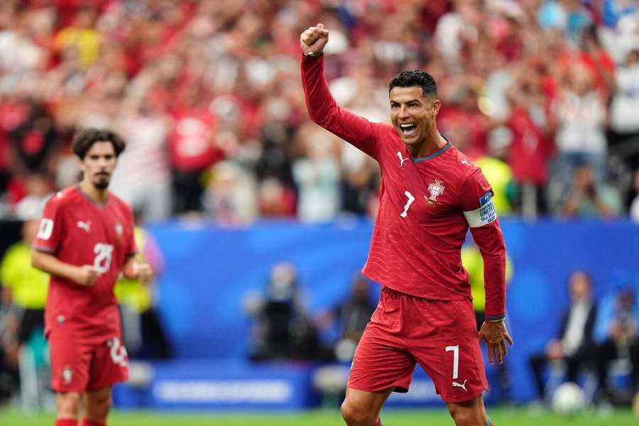 Radost v podání Cristiana Ronalda.
