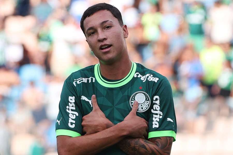 Thalys abriu o placar para o Palmeiras contra o Oeste