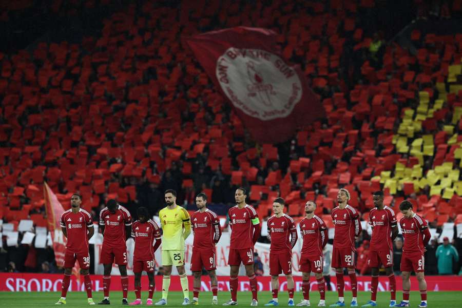 Liverpool čaká po vyradení z Champions League mestské derby.