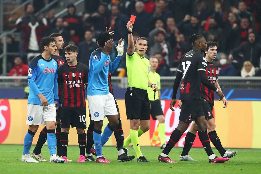 Andre Zambo Anguissa is sent off for Napoli