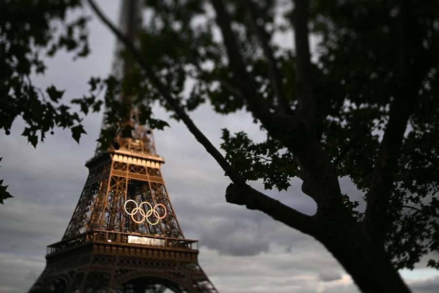 La Tour Eiffel aux couleurs des Jeux.