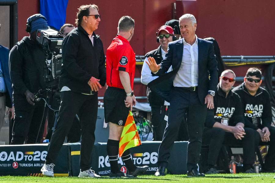 Valdano nominates Deschamps as next Real Madrid coach