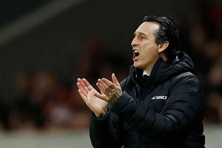 Emery vyhrál 100 ze 181 zápasů