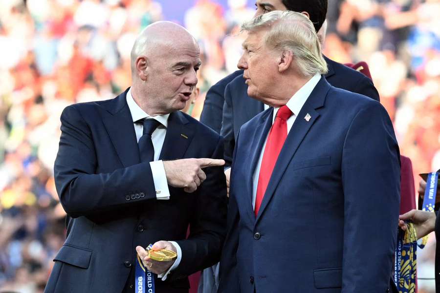 Infantino ao lado de Donald Trump na final da Copa do Mundo Infantino ao lado de Donald Trump na final da Copa do Mundo