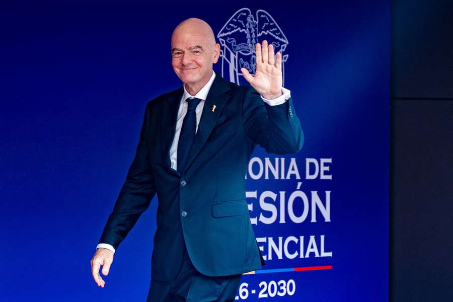 O presidente da FIFA, Gianni Infantino, na Colômbia, na sexta-feira O presidente da FIFA, Gianni Infantino, na Colômbia, na sexta-feira