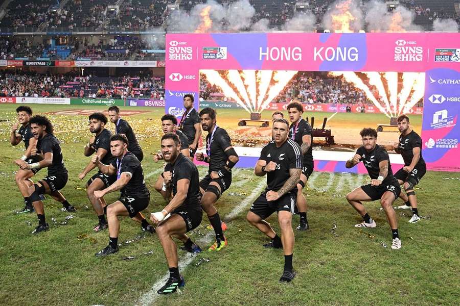 Les Bleus se sont incliné en finale de Rugby à VII du circuit mondial à Hong Kong.