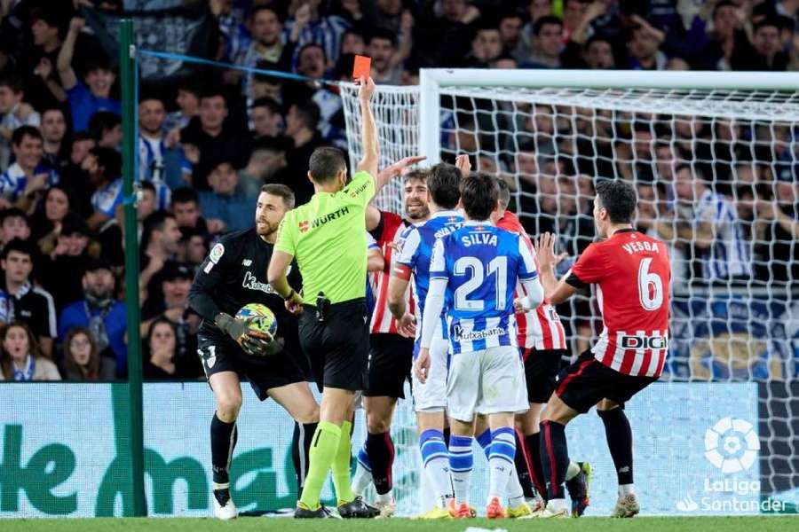 Yeray vio la roja en San Sebastián