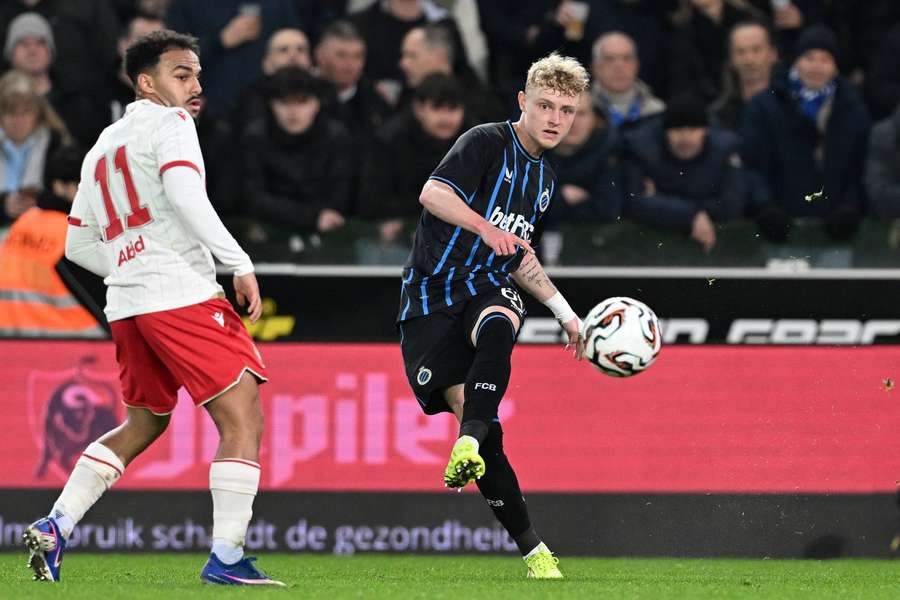 Newcastle scouting two young left-backs